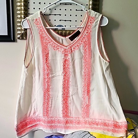 Source Unknown Tops - Sleeveless Top